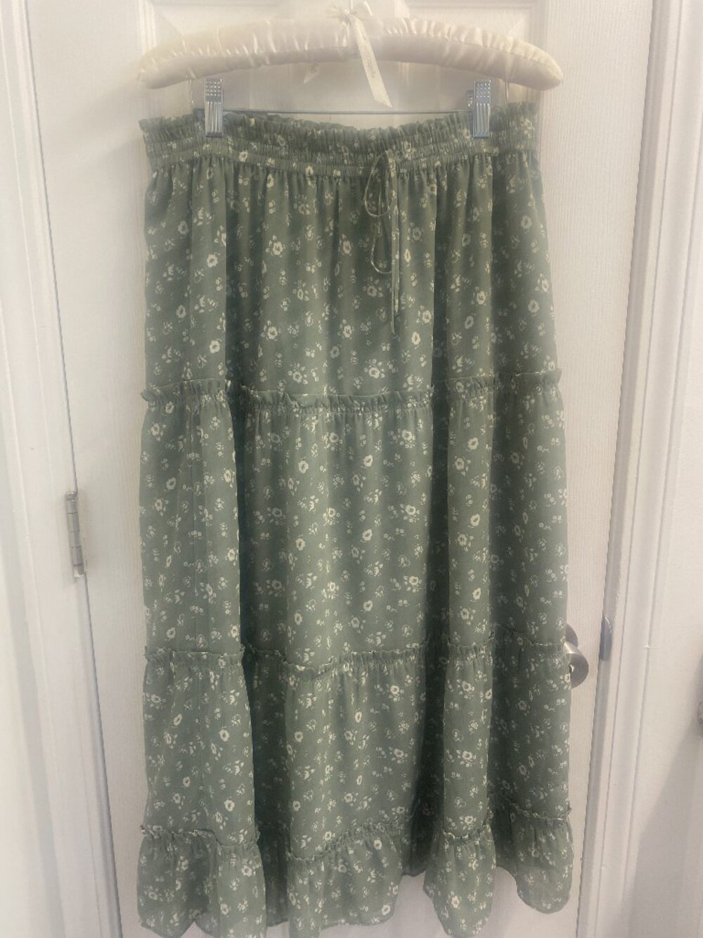 Madewell Sage Green White Floral Maxi Skirt - Medium
